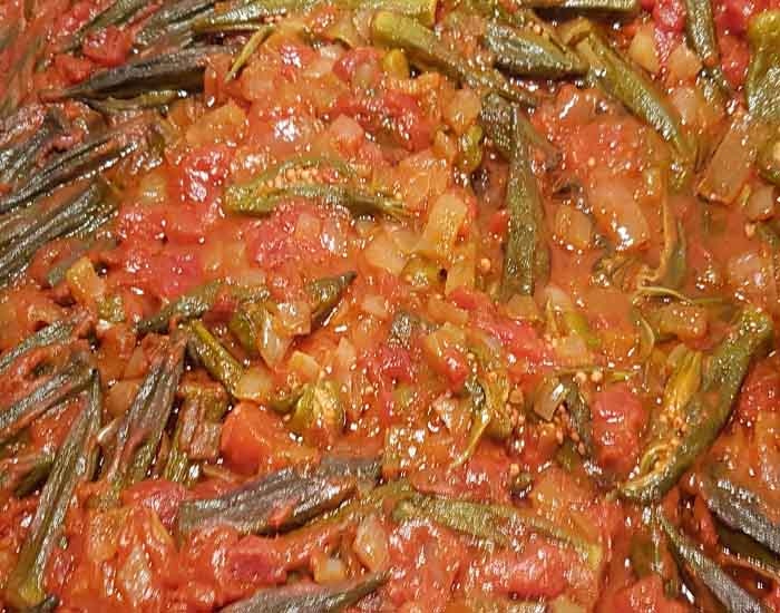Okra In Tomato And Onion Sauce